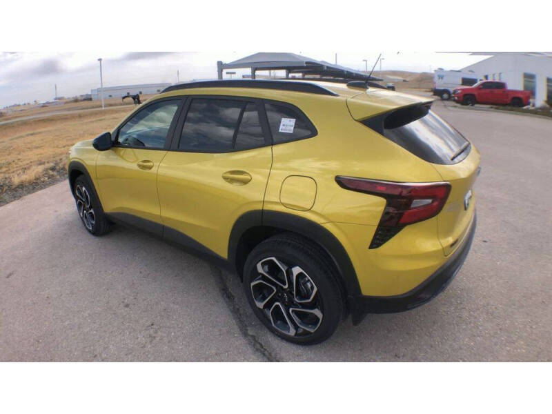 2025 Chevrolet Trax RS