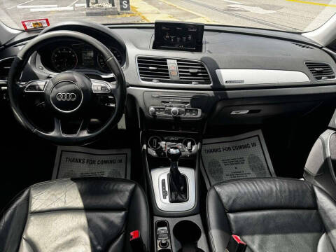 2017 Audi Q3 2.0T quattro Premium