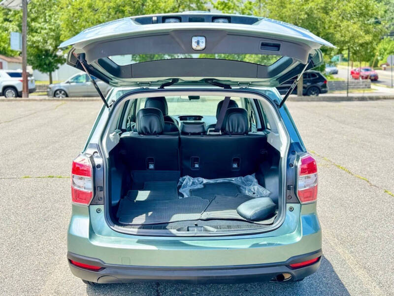 2015 Subaru Forester 2.5i