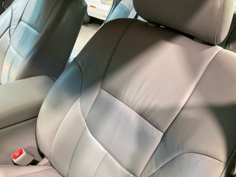 2003 Toyota Avalon XLS