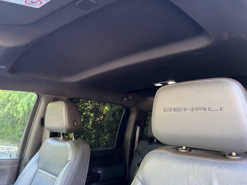 2020 GMC Sierra 2500HD Denali