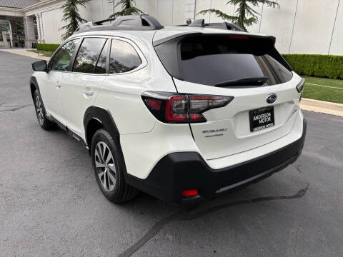 2023 Subaru Outback Premium