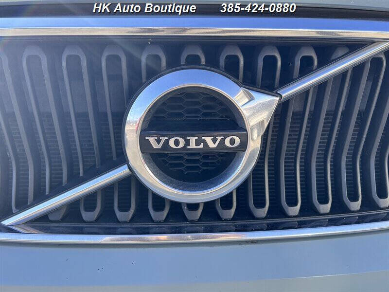 2019 Volvo XC40 T5 Momentum