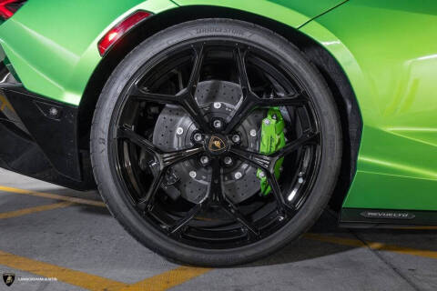 2024 Lamborghini Revuelto