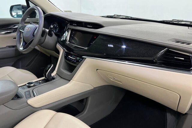 2020 Cadillac XT6 Premium Luxury
