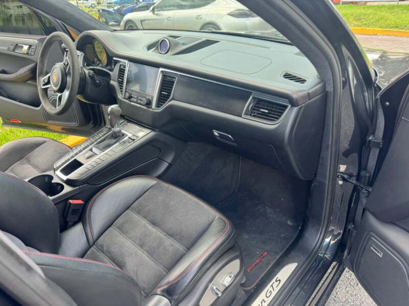 2018 Porsche Macan GTS