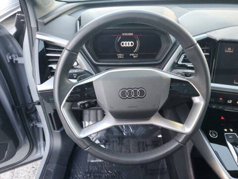 2025 Audi Q4 e-tron quattro Premium 55