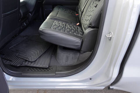 2024 GMC Sierra 1500 Elevation Standard