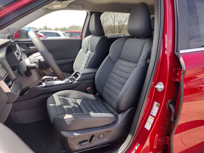 2026 Mitsubishi Outlander SE