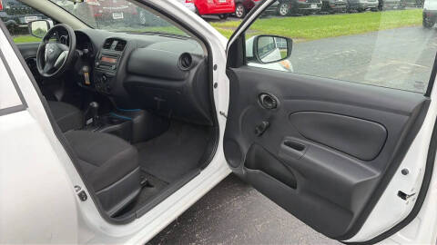 2016 Nissan Versa 1.6 S