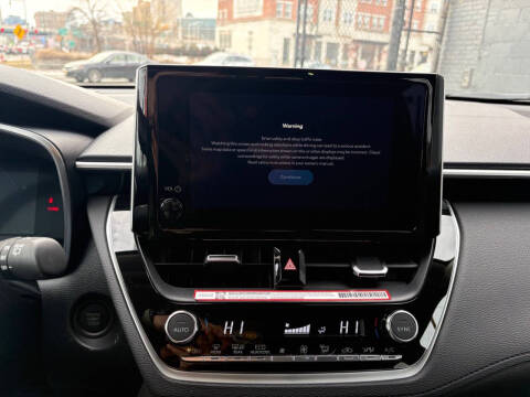 2025 Toyota Corolla Cross XLE