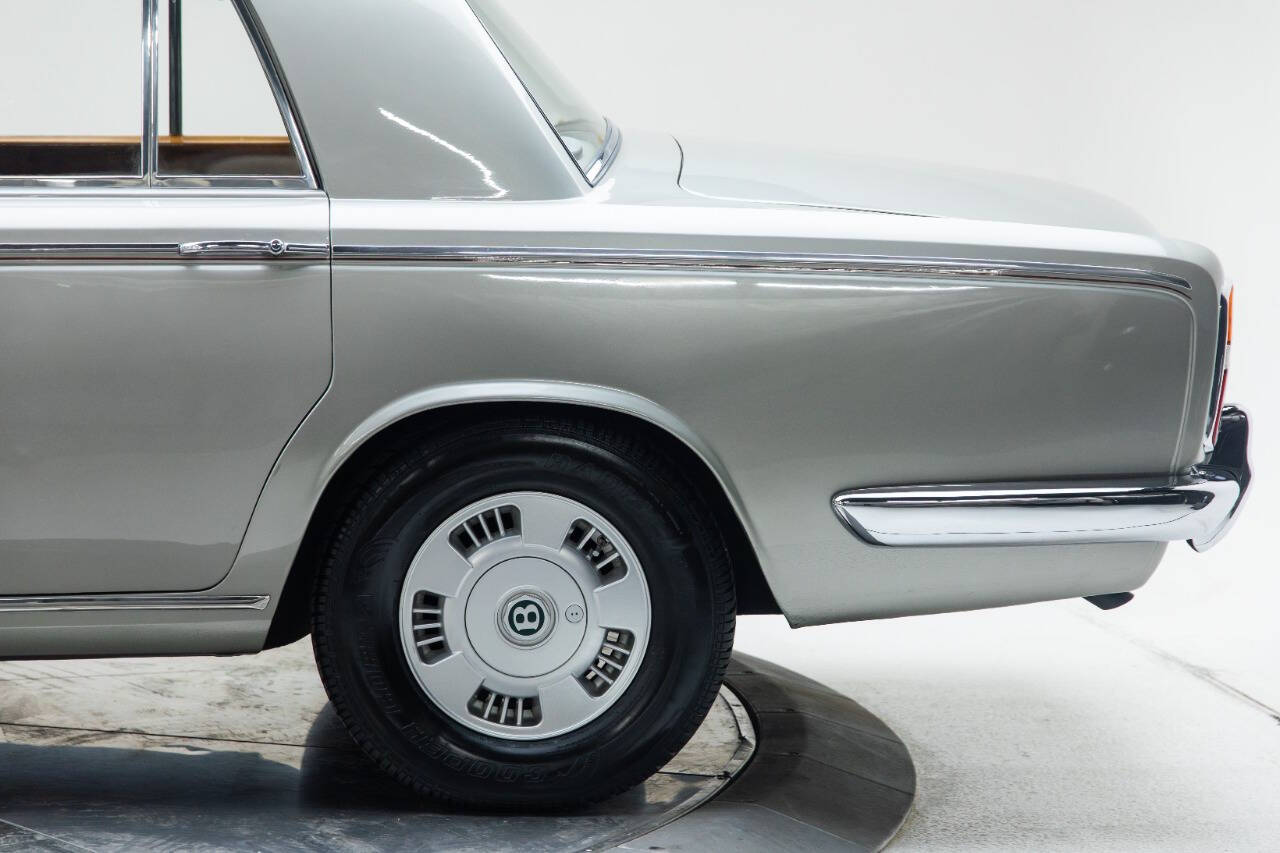 1967 Bentley T1 Saloon 12