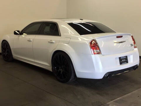 2012 Chrysler 300 SRT8