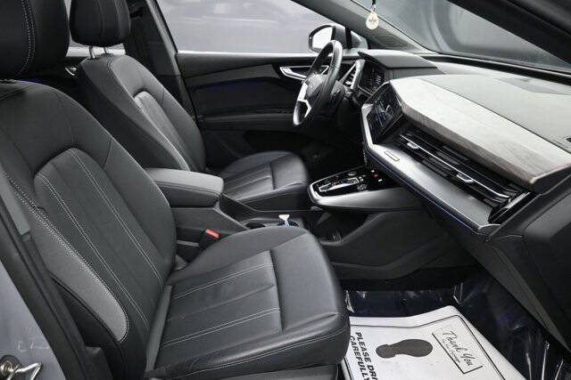 2023 Audi Q4 e-tron quattro Premium Plus 50