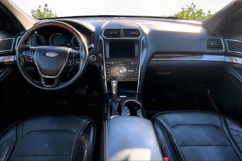 2018 Ford Explorer Platinum