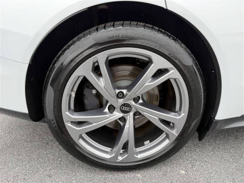 2023 Audi e-tron GT quattro Premium Plus