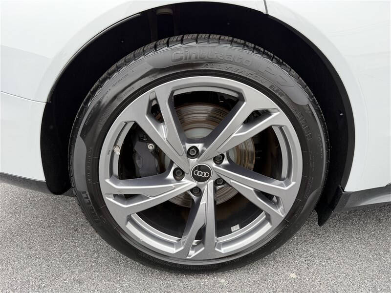 2023 Audi e-tron GT quattro Premium Plus