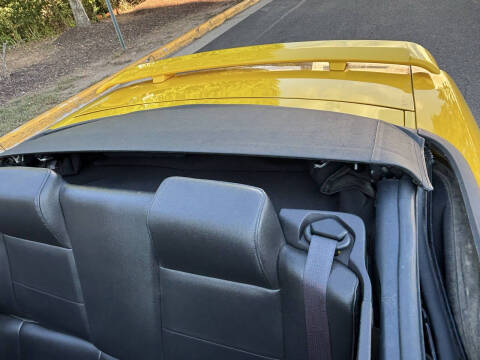 2005 Ford Mustang V6 Deluxe