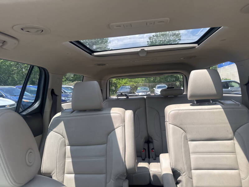 2017 GMC Acadia Denali