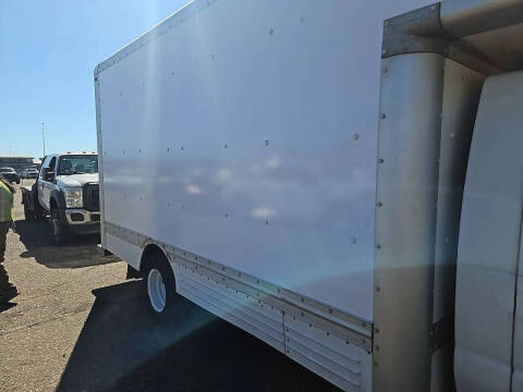 2010 Ford E-Series E-450 SD
