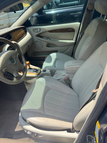 2002 Jaguar X-Type 2.5