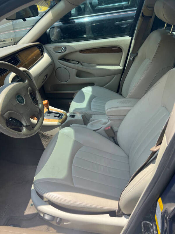 2002 Jaguar X-Type 2.5