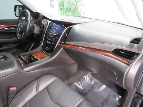 2015 Cadillac Escalade Luxury