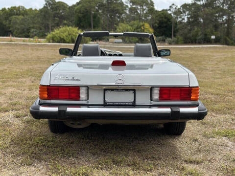 1987 Mercedes-Benz 560-Class 560 SL
