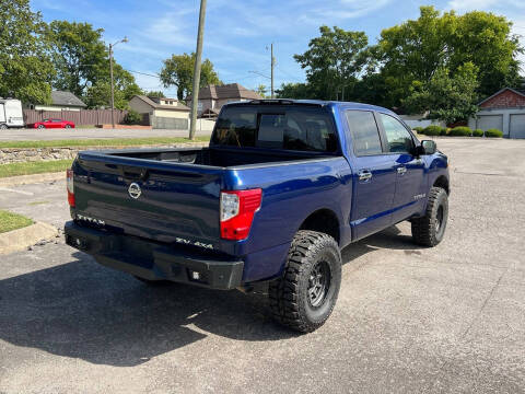 2021 Nissan Titan SV