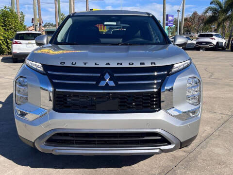 2026 Mitsubishi Outlander SE