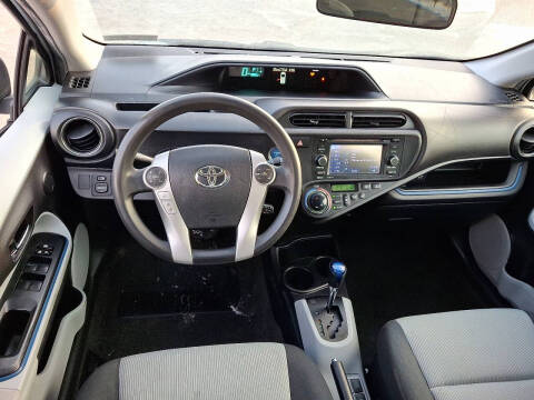 2013 Toyota Prius c Three