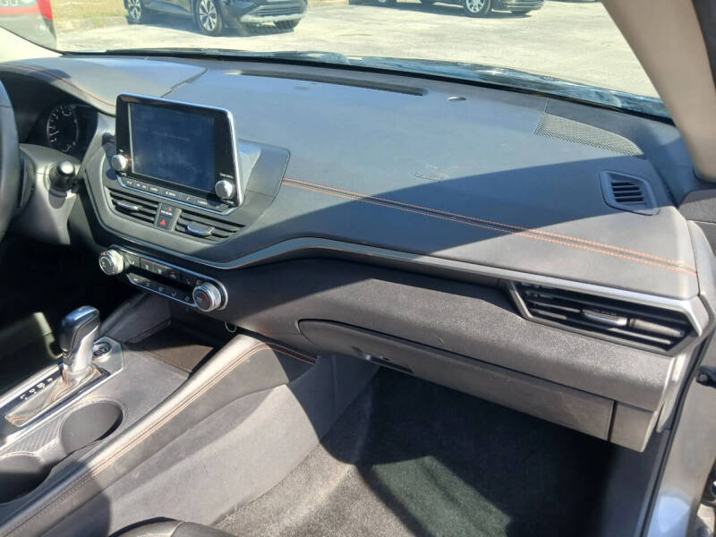 2019 Nissan Altima 2.5 SR