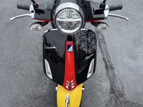 2023 Vespa Mickey Mouse Ltd