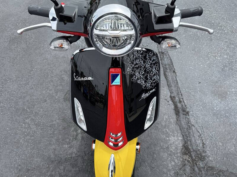 2023 Vespa Mickey Mouse Ltd