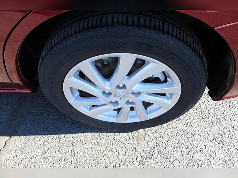 2012 Mazda MAZDA5 Sport