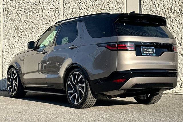 2025 Land Rover Discovery P360 Dynamic SE