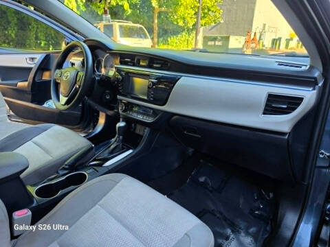 2015 Toyota Corolla LE Plus