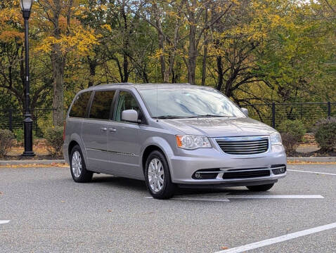 2013 Chrysler Town and Country Touring