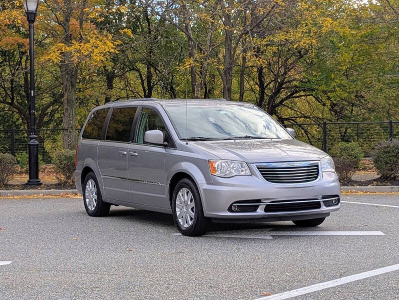 2013 Chrysler Town and Country Touring
