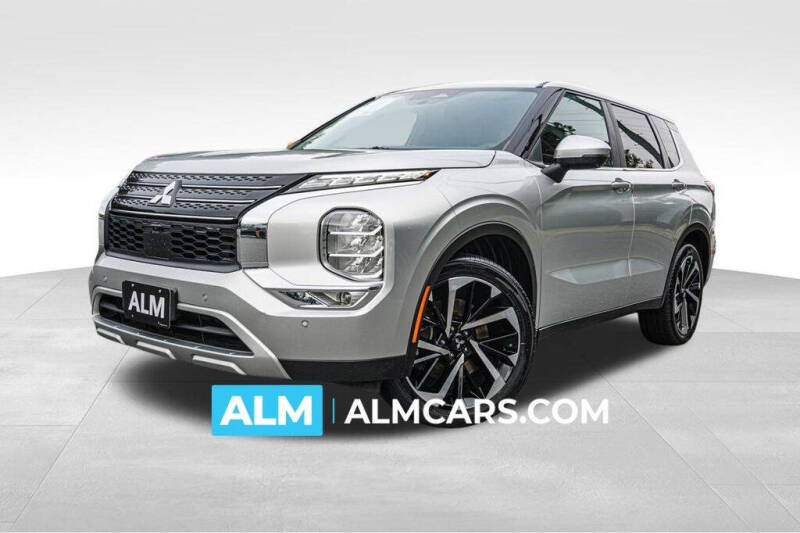 2023 Mitsubishi Outlander SE