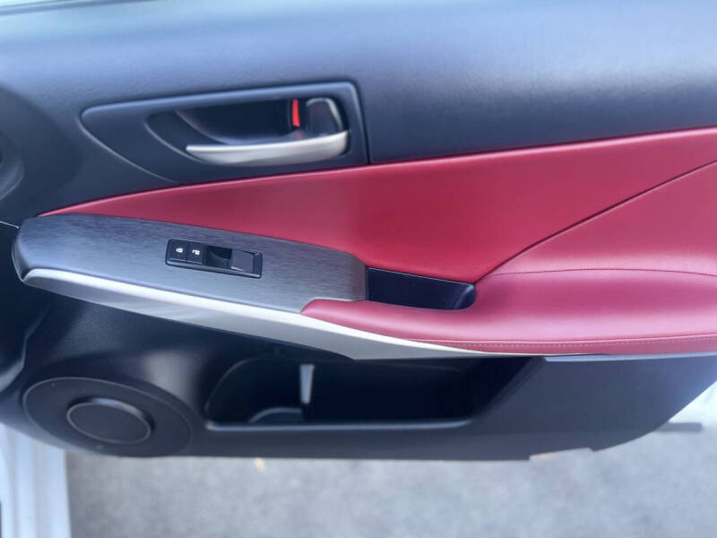 2019 Lexus IS 300