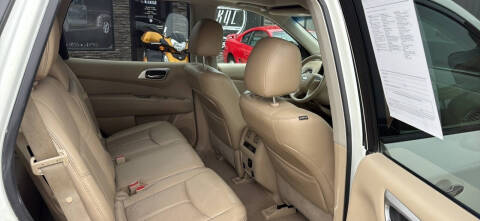 2014 Nissan Pathfinder SL