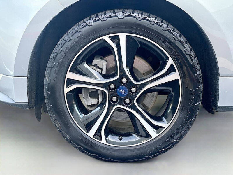 2022 Ford Edge ST