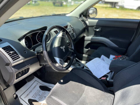 2008 Mitsubishi Outlander XLS