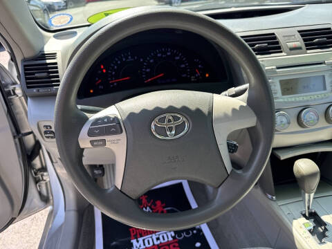 2011 Toyota Camry LE