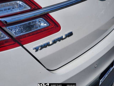 2016 Ford Taurus SHO