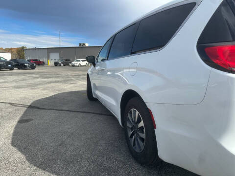 2024 Chrysler Pacifica Plug-In Hybrid