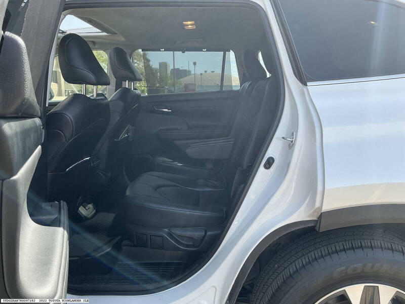 2022 Toyota Highlander XLE