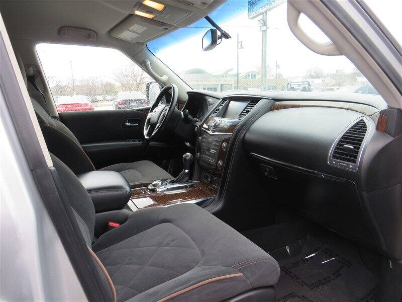 2017 Nissan Armada SV