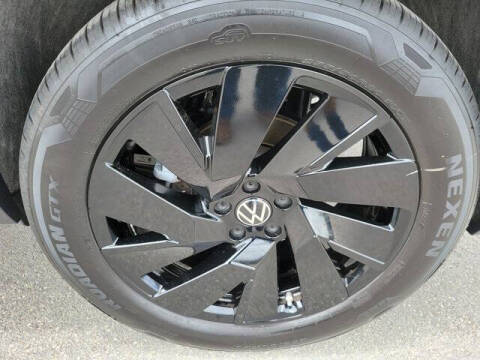 2025 Volkswagen Atlas SE